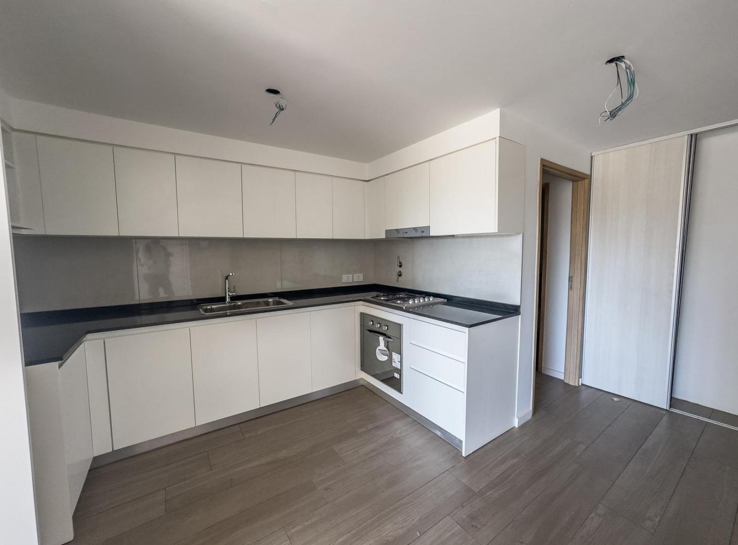 Foto de Depto 3 amb. de 100 mts. con lavadero y cochera en venta a estrenar en, imagen 1