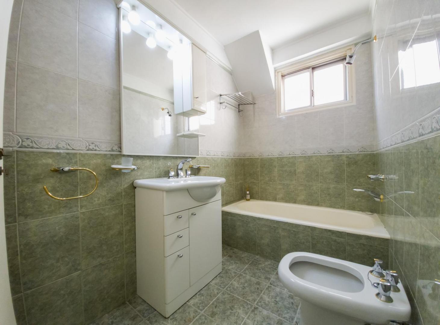 Foto de Caballito,Departamento al frente, 4 ambientes, Muy Luminoso, Cocina, imagen 3