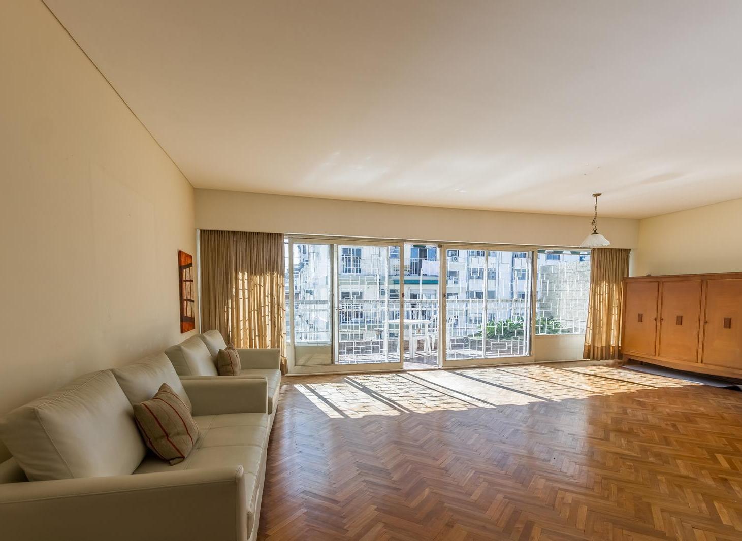 Foto de Venta en Belgrano 4 ambientes con cochera, imagen 2