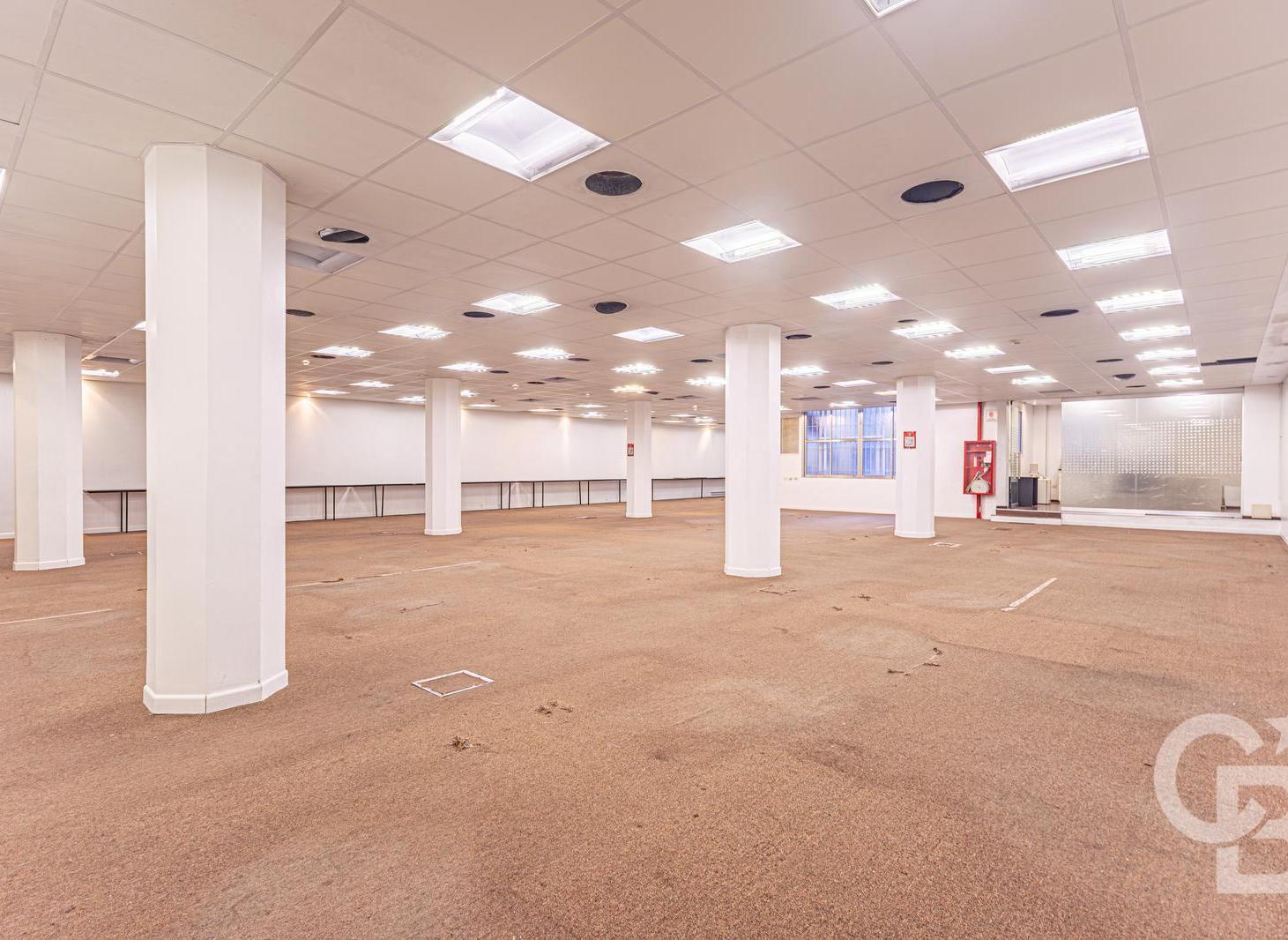 Foto de Oficinas en Venta en San Nicolás. Edificio en Block. Chalet "Muebles, imagen 3