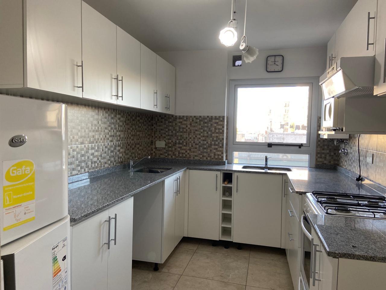 Foto de Departamento en Alquiler General San Martín. Apto Profesional, imagen 1