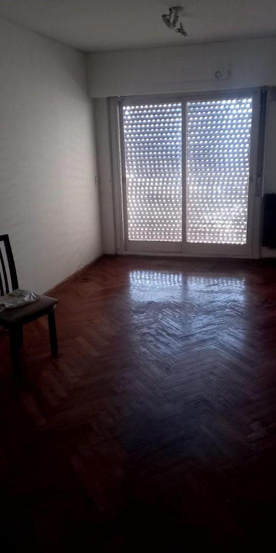 Foto de EXCELENTE 3 AMBIENTES SOBRE AV.HONORIO PUEYRREDON al 800, imagen 2