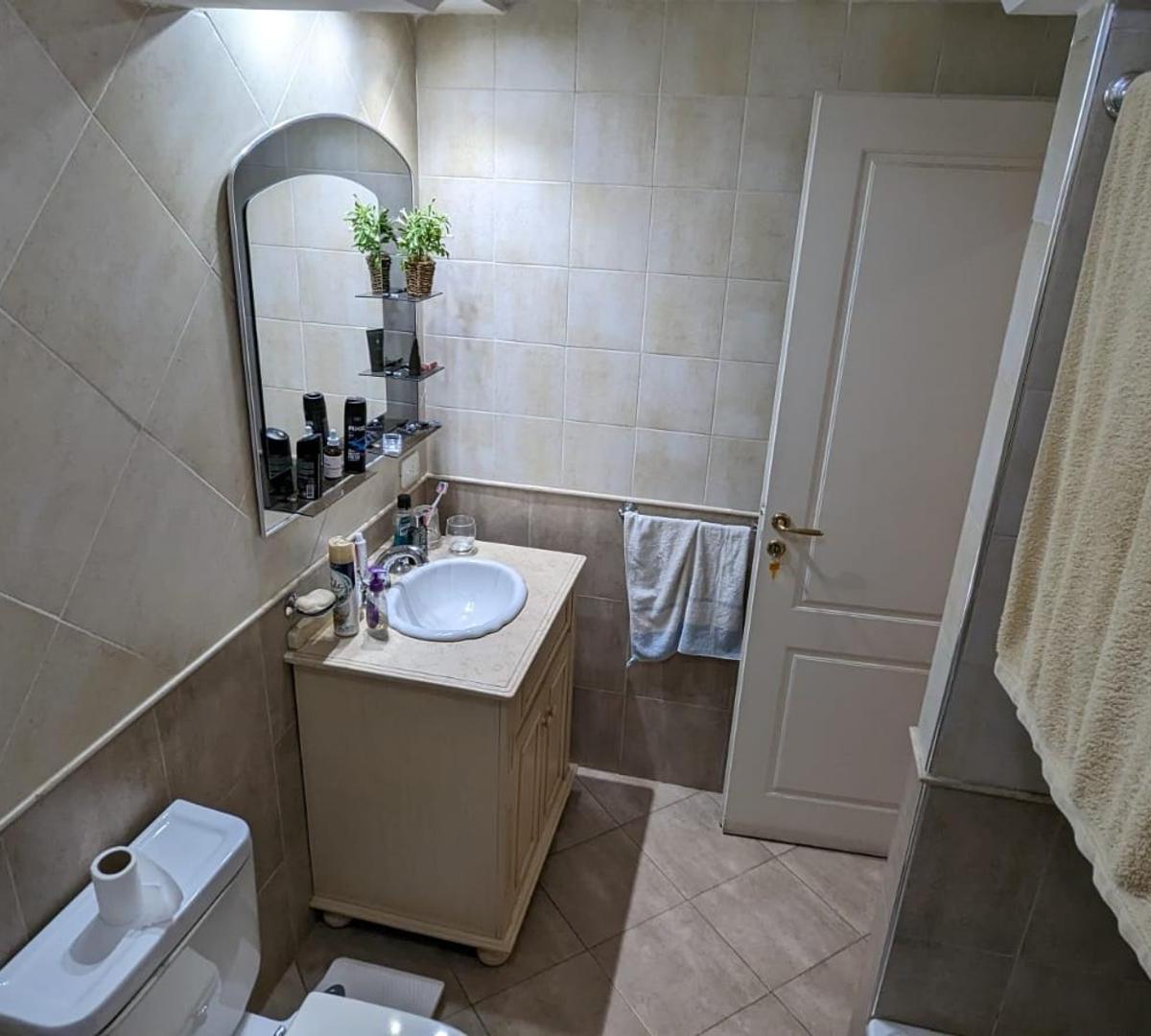 Semipiso de 3 Ambientes Amplios con Cochera Lanus Oeste 4