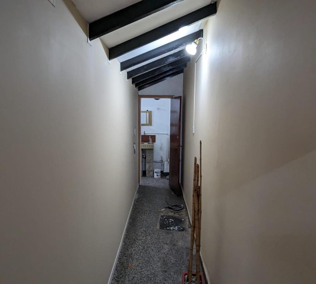 Foto de Seis LOCALES COMERCIAL EN VENTA EVA PERON 3500 M CHINGOLO, imagen 4
