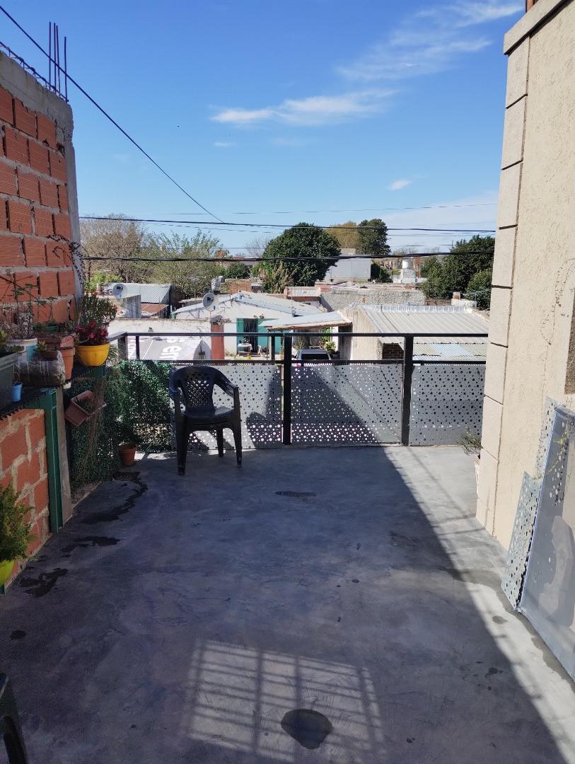 Casa en 2 Plantas con Dos Locales 2