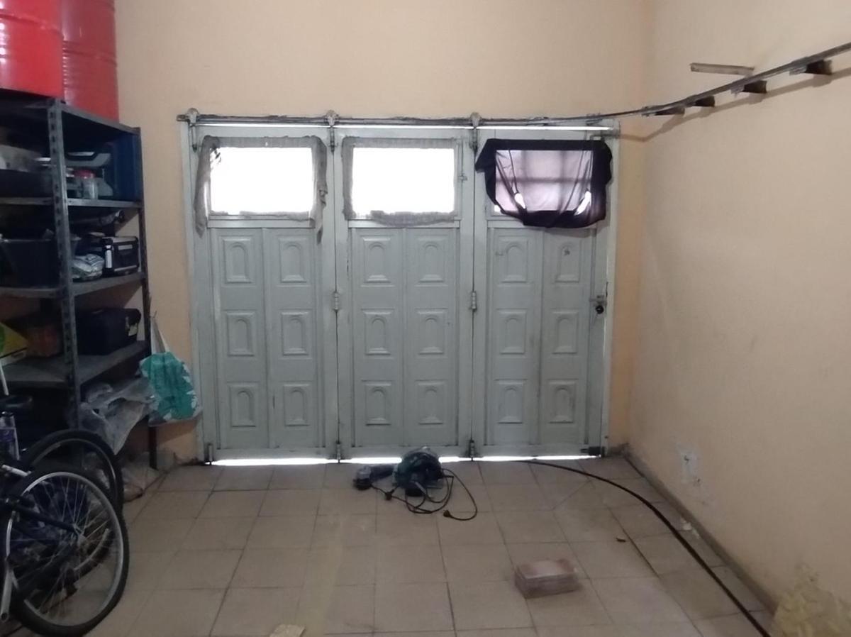 CASA PARA DOS O TRES FAMILIAS