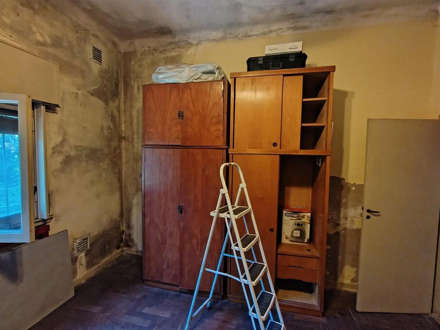 CASA MAS LOTE LINDERO SOBRE ADA. C. URUGUAYO BUENA ZONA 5