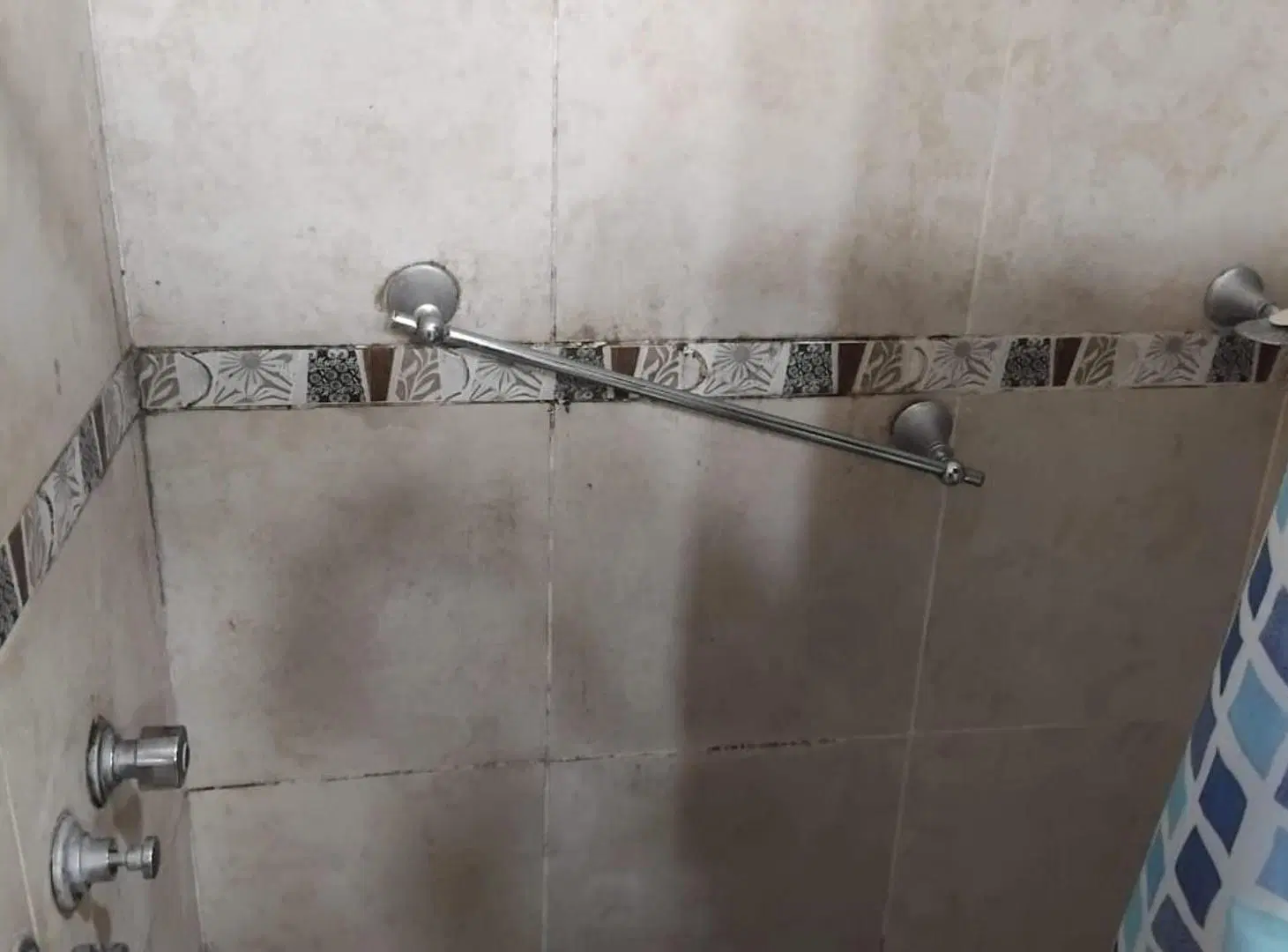 Departamento de 2 Ambientes Remedios de Escalada 4