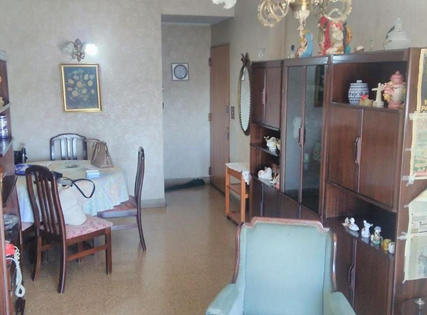 Foto de ALQUILER Dpto. 3 Ambientes LANÚS OESTE Av. Hipolito Yrigoyen, imagen 1