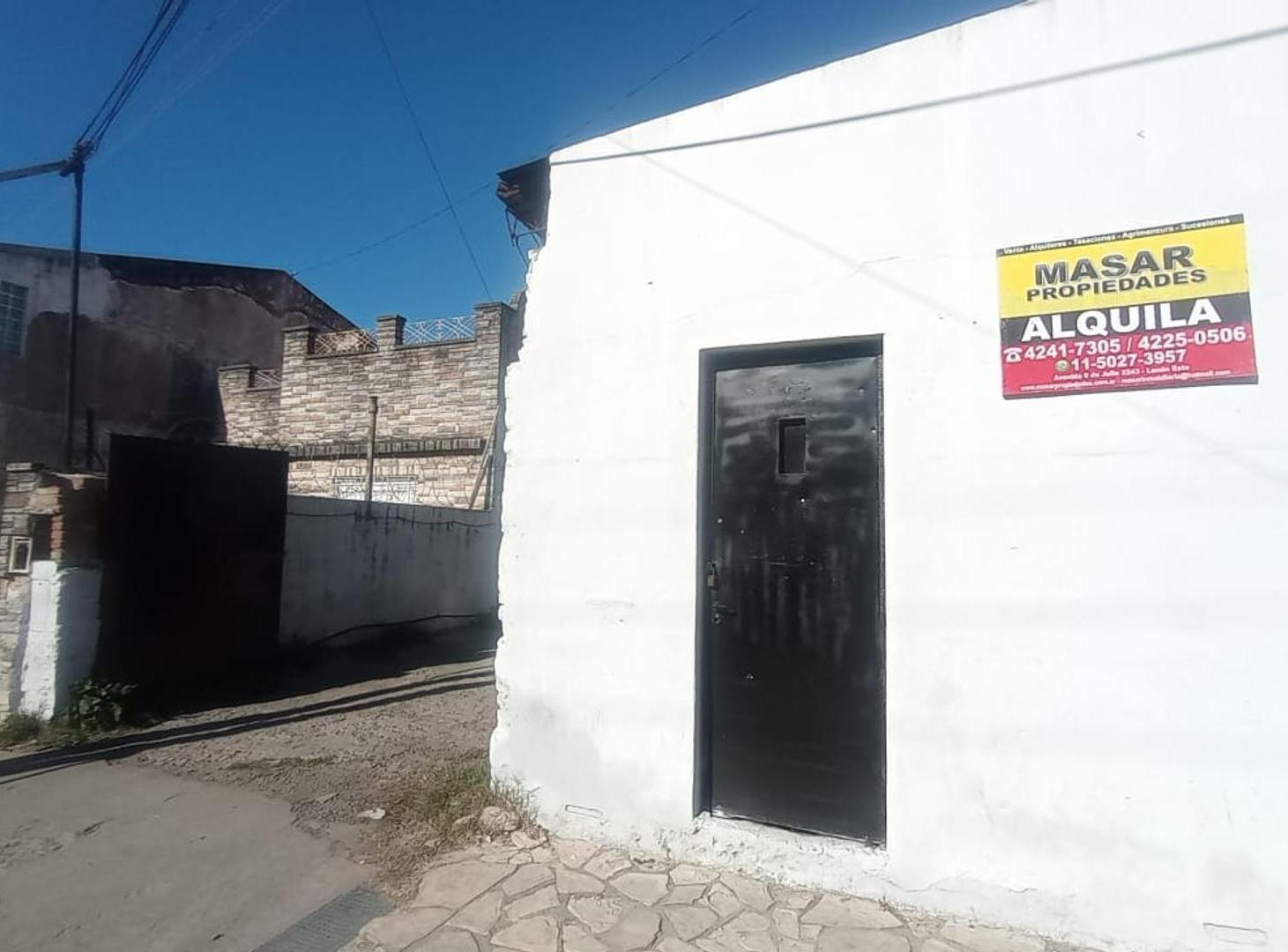Foto de Galpon en Alquiler en Remedios de Escalada, imagen 1