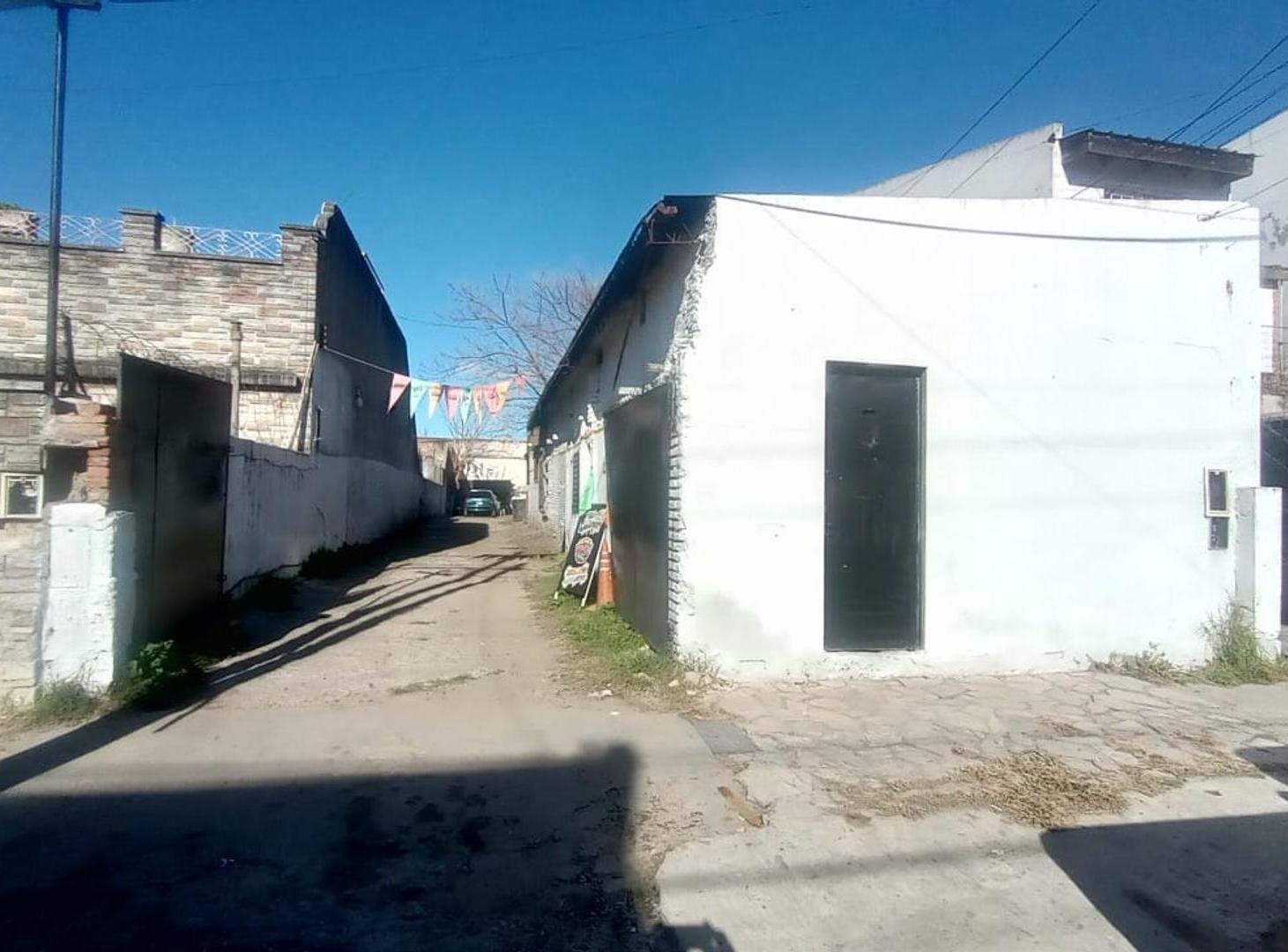 Foto de Galpon en Alquiler en Remedios de Escalada, imagen 2