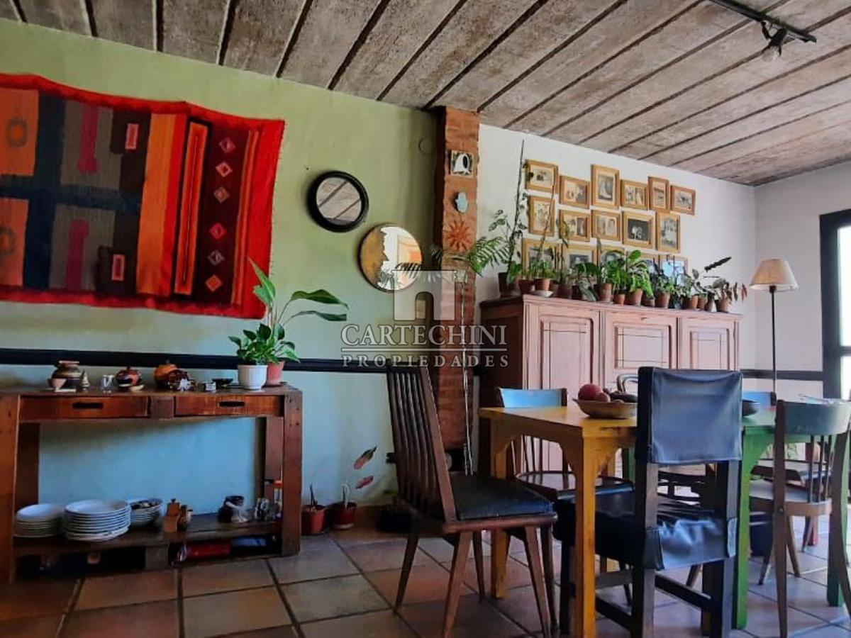 CASA 5 AMBIENTES ITUZAINGO NORTE