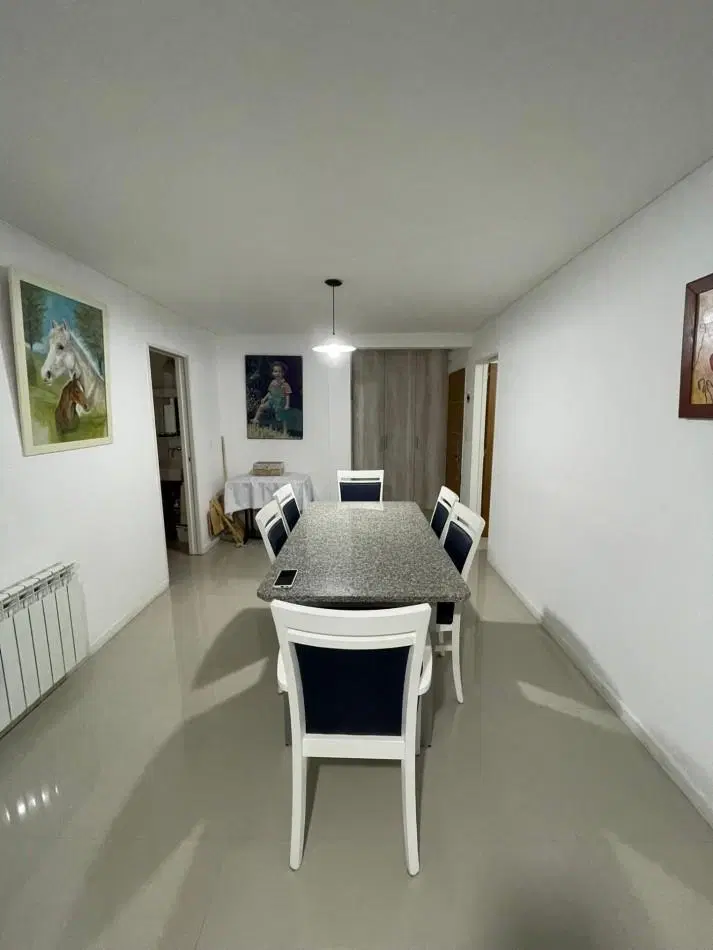 DEPARTAMENTO 2 AMBIENTES 4° PISO C/COCHERA ITUZAINGO 1