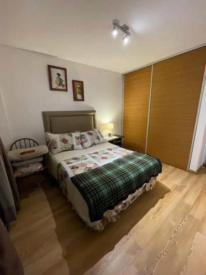 DEPARTAMENTO 2 AMBIENTES 4° PISO C/COCHERA ITUZAINGO 5