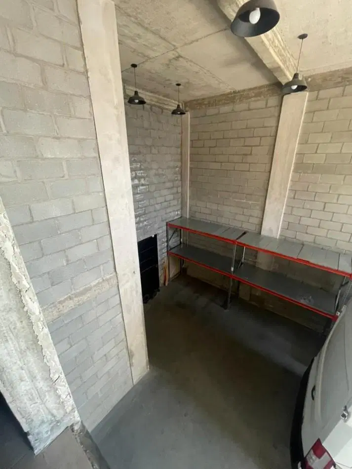 Deposito Industrial En Block 420m² Con Montacargas - Ituzaingo Norte 3