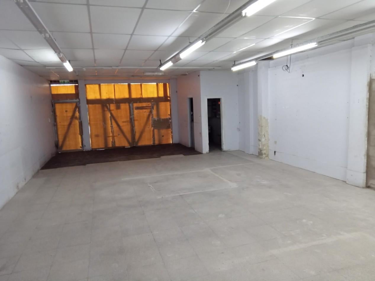 ¡ALQUILER COMERCIAL - LOCAL EN 2 PLANTAS (390 m²) - PRESIDENTE PERON AL 200, VILLA LUZURIAGA