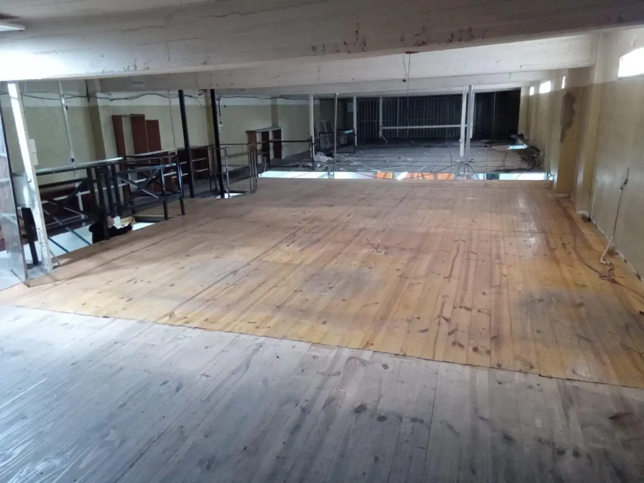 ¡ALQUILER COMERCIAL - LOCAL EN 2 PLANTAS (390 m²) - PRESIDENTE PERON AL 200, VILLA LUZURIAGA 4