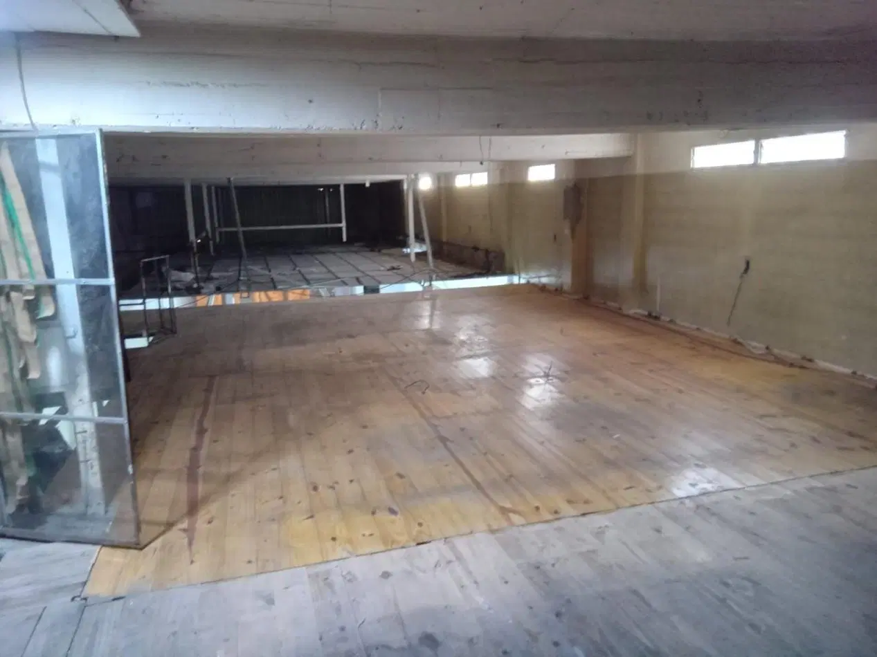 ¡ALQUILER COMERCIAL - LOCAL EN 2 PLANTAS (390 m²) - PRESIDENTE PERON AL 200, VILLA LUZURIAGA 2