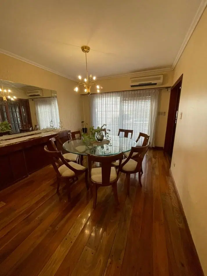 CASA 3 AMBIENTES C/PILETA CASTELAR NORTE 5