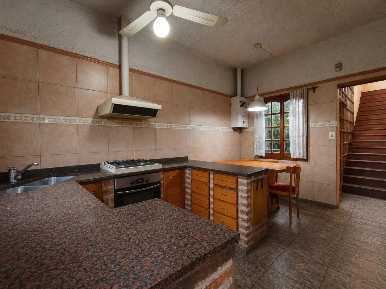 Venta casa 5 ambientes amplio parque 5