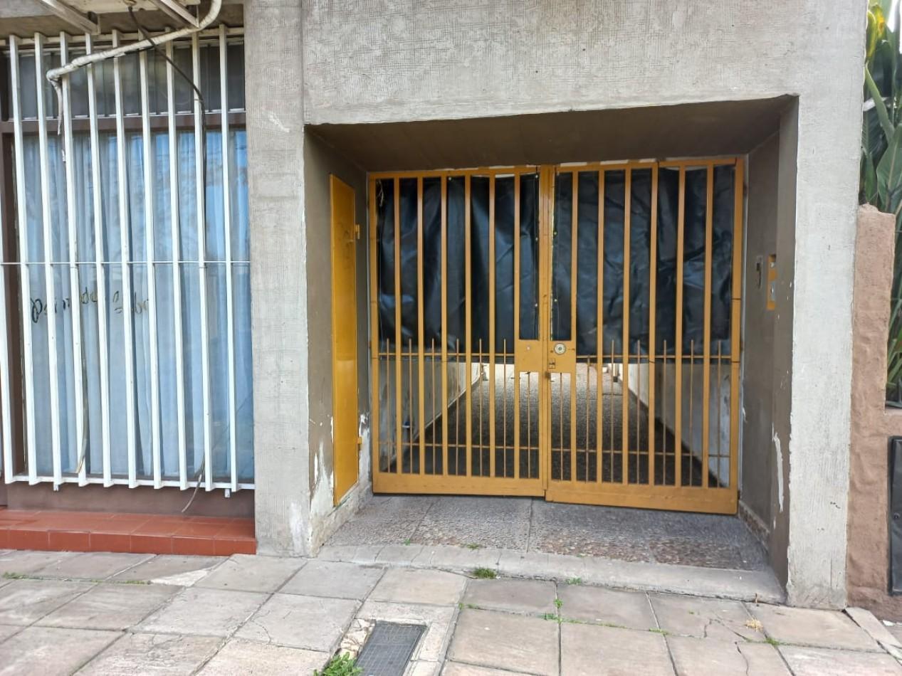 Foto de Venta Casa 3 ambientes + local Merlo centro, imagen 3
