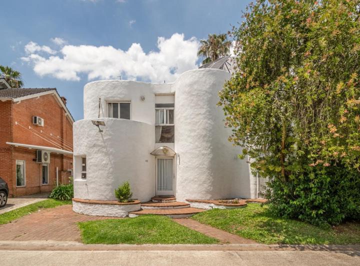 Casa en Venta de 5 Ambientes en Country El Venado Canning 5