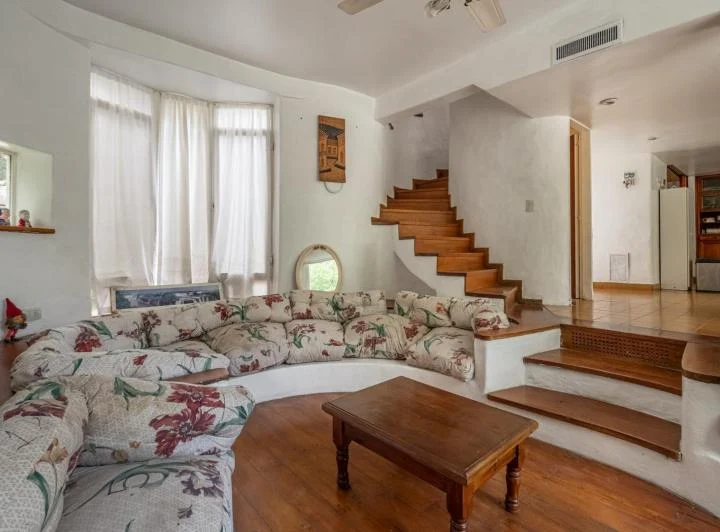 Casa en Venta de 5 Ambientes en Country El Venado Canning 2