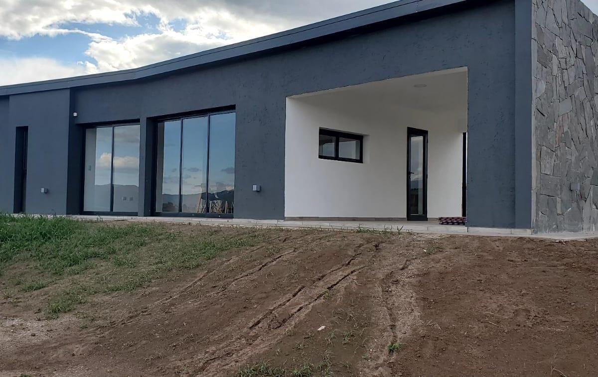 Puerto del Aguila Country - Potrero de Garay. VENTA Casa 3 Dormitorios a Estrenar. Amoblada