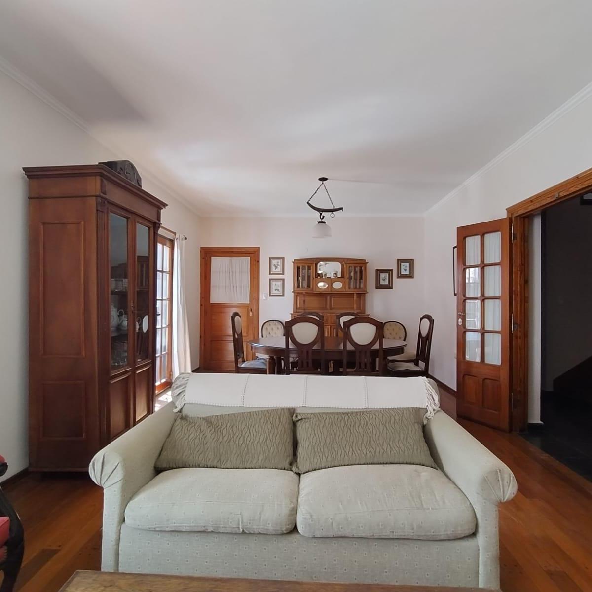 Casa en Alto Alberdi (Quintas del Mirador) 4 Dorm., 3 Baños. Pileta. 240 m² Cubiertos 3