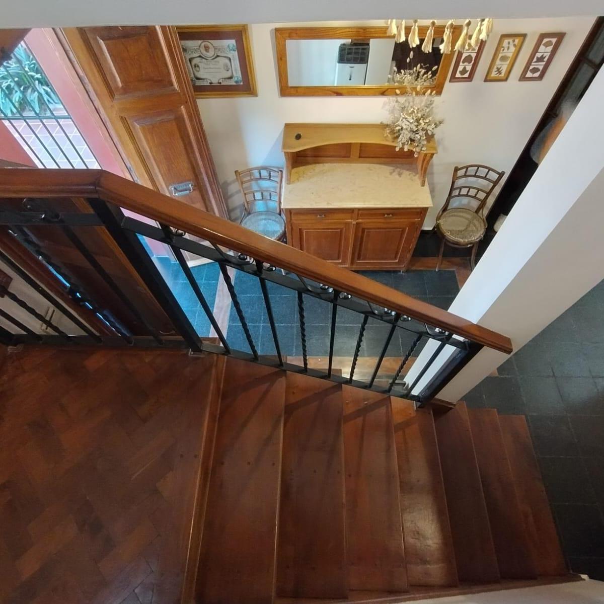 Casa en Alto Alberdi (Quintas del Mirador) 4 Dorm., 3 Baños. Pileta. 240 m² Cubiertos 5