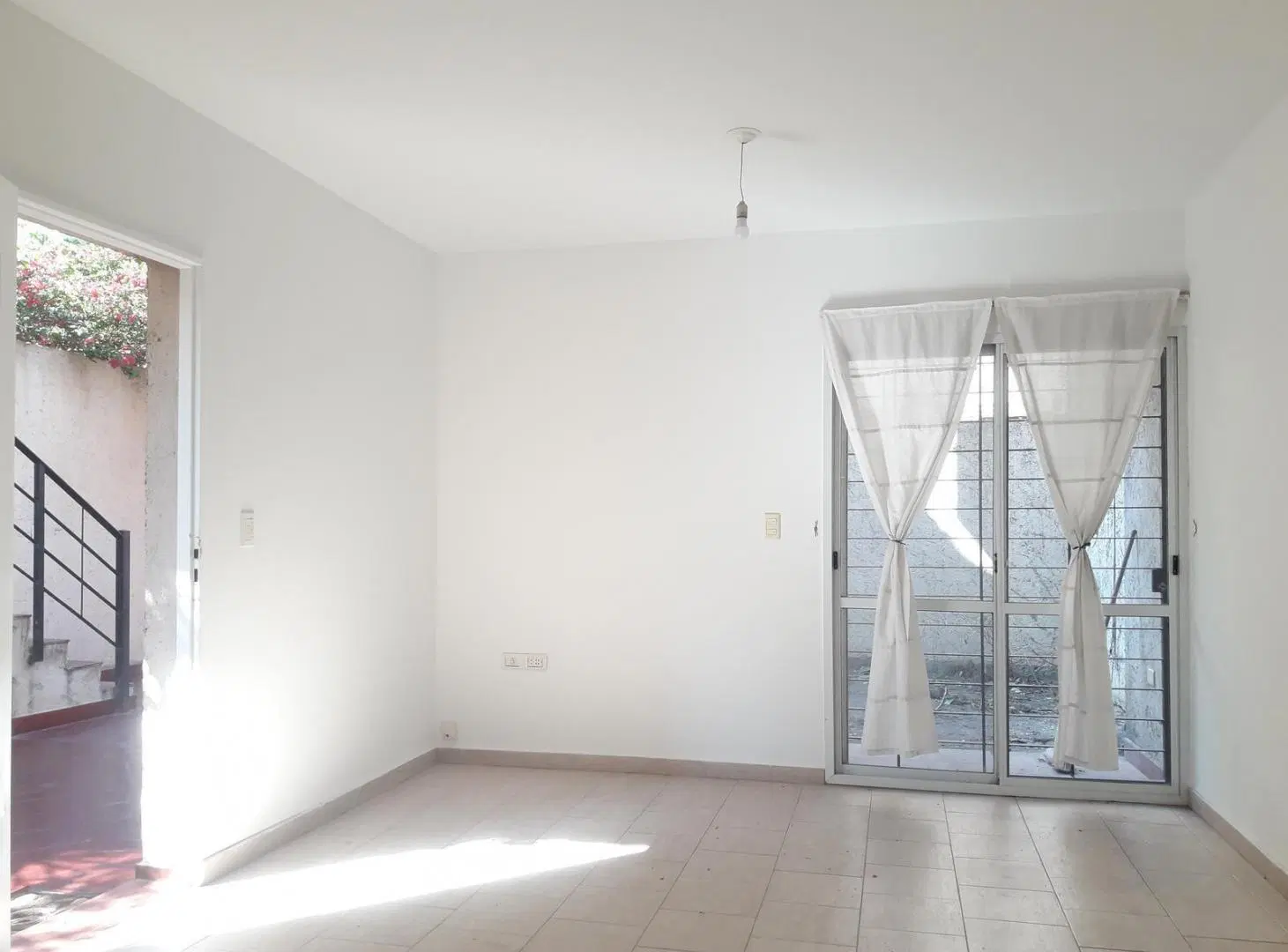 Departamento en alquiler 1 dormitorio planta baja con Patio. ALTA CORDOBA 5