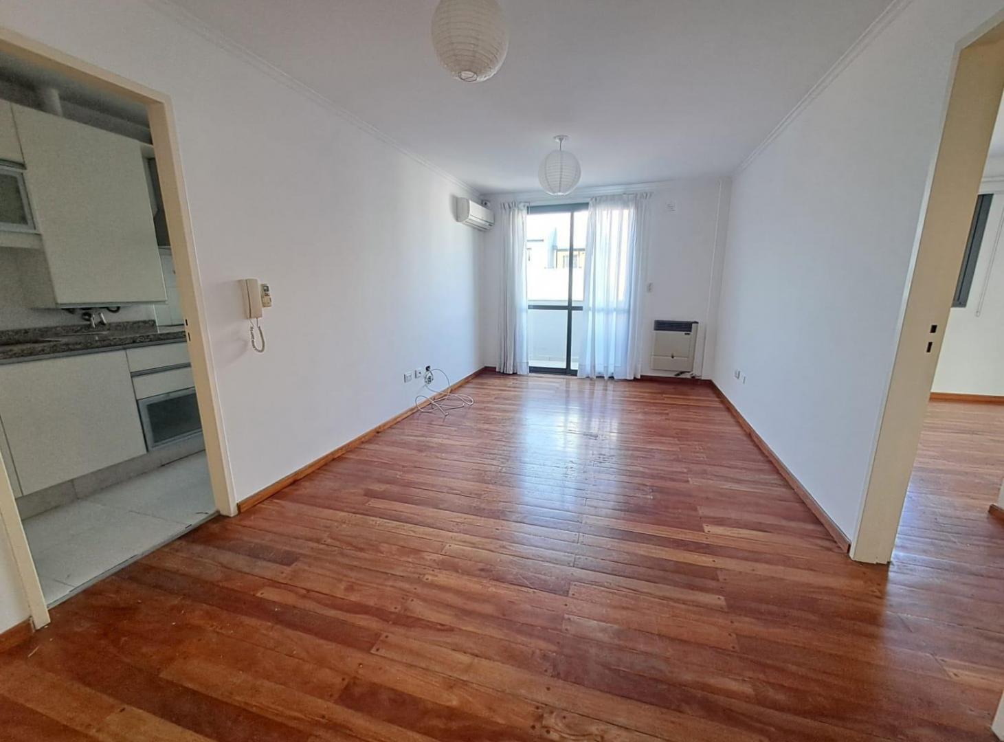 Foto de Departamento 2 dormitorios 2 baños NUEVA CORDOBA. Cochera, imagen 3
