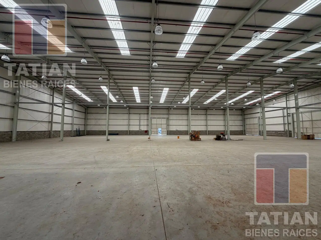 Excelencia Logística e Industrial: Imponente Galpón de 2.000 m² a Estrenar en General Manuel Savio 4