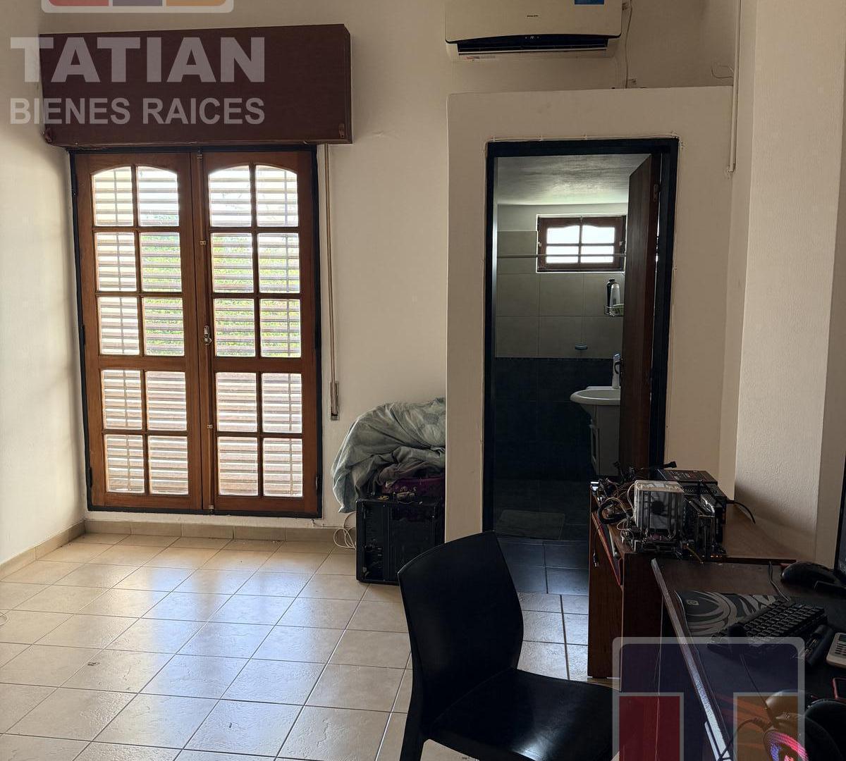 ¡Tu Oasis Familiar en Alta Córdoba! Espaciosa Casa de 4 Dormitorios con Pileta y Quincho