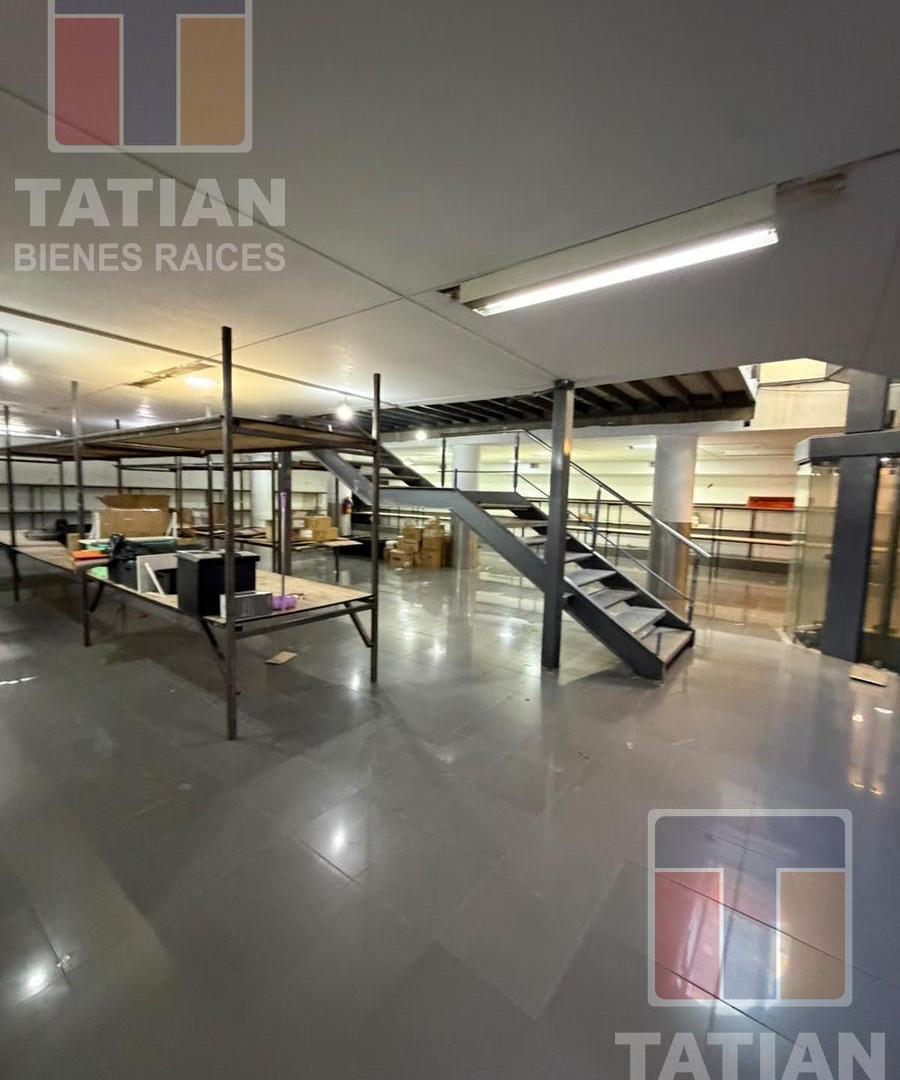 Foto de Local en alquiler 875 metros pleno centro, imagen 3