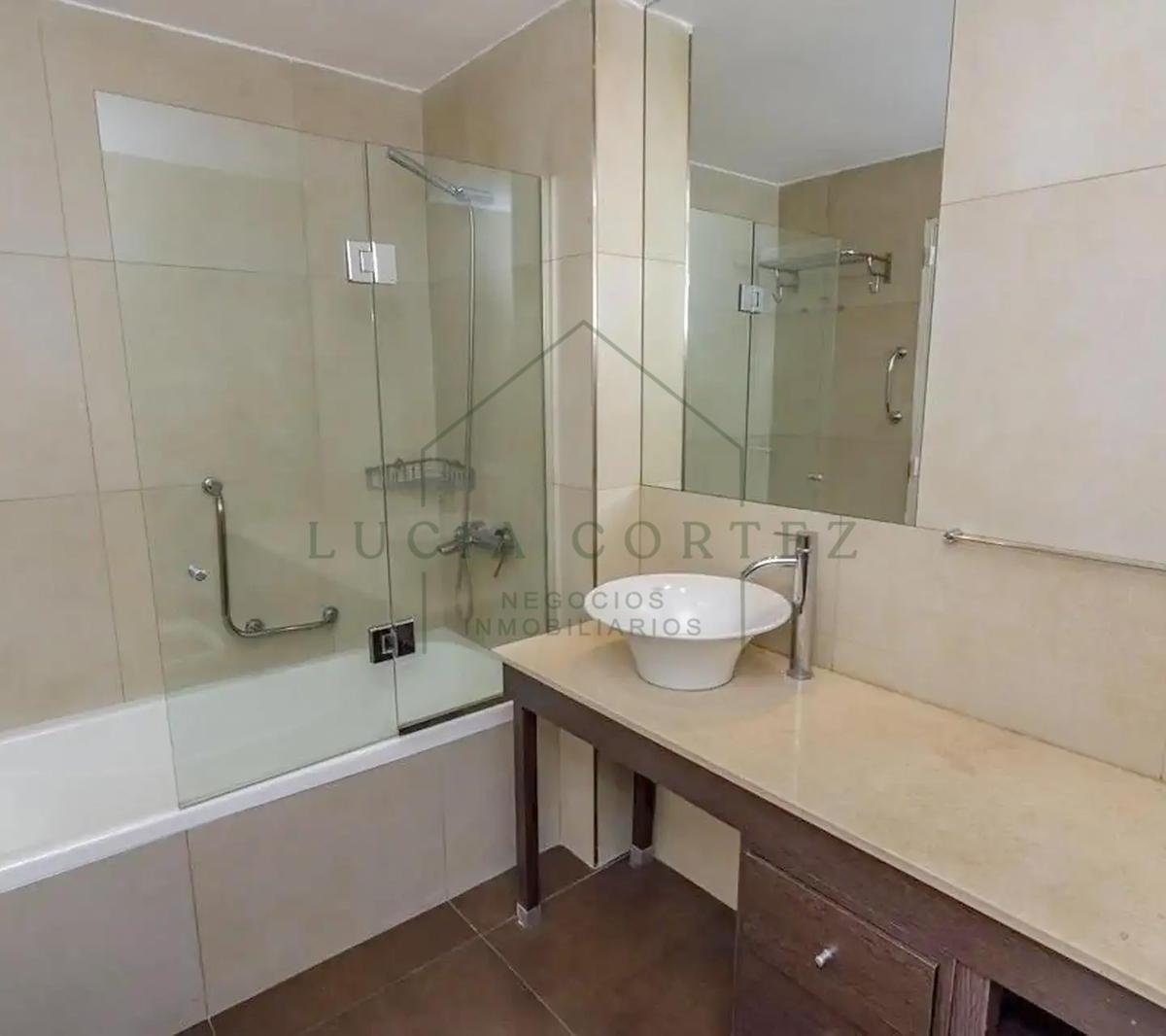 Foto de Departamento en venta Olivos 3 ambientes en piso 8 con vista al rio, imagen 3