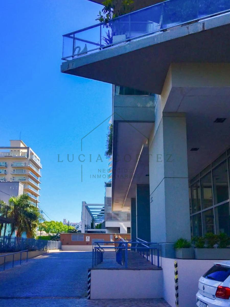 Departamento en venta Olivos 2 dormitorios en piso 11 con vista al rio TORRE MAYOR