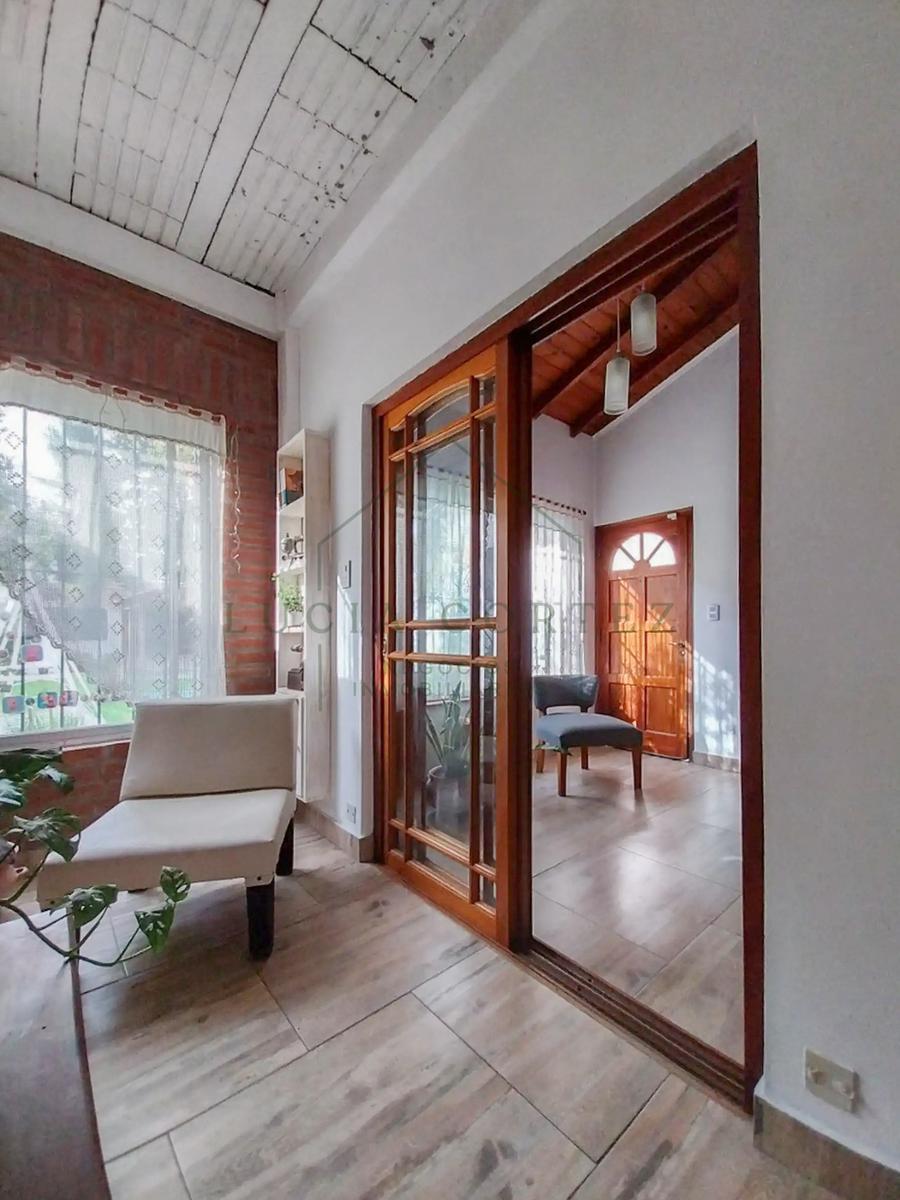 Foto de Casa en venta en Torcuato de 4 dormitorios, imagen 2