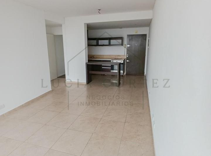 Departamento en alquiler en Olivos 1 dormitorio torre AWWA cochera cubierta y vista al rio 4