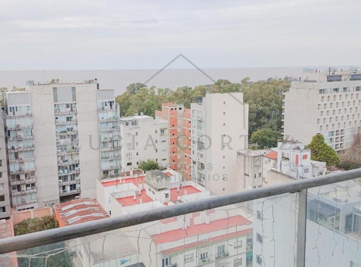 Departamento en alquiler en Olivos 1 dormitorio torre AWWA cochera cubierta y vista al rio 3