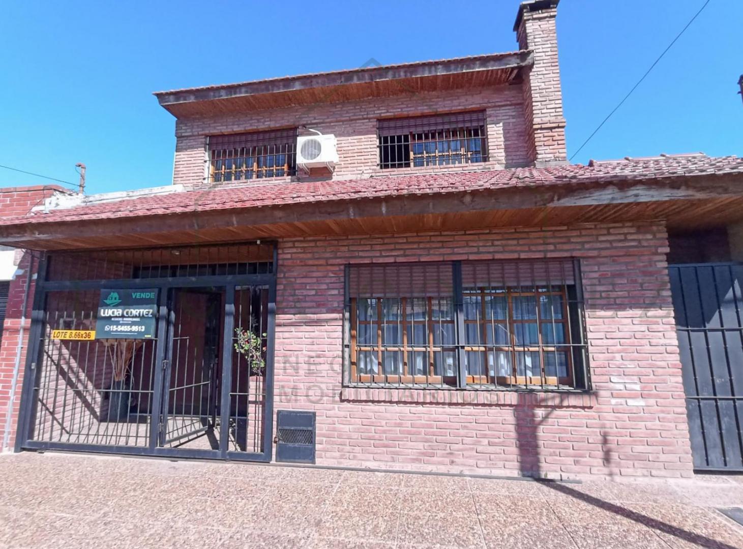 Casa en venta en Boulogne 5 ambientes con jardín quincho y pileta