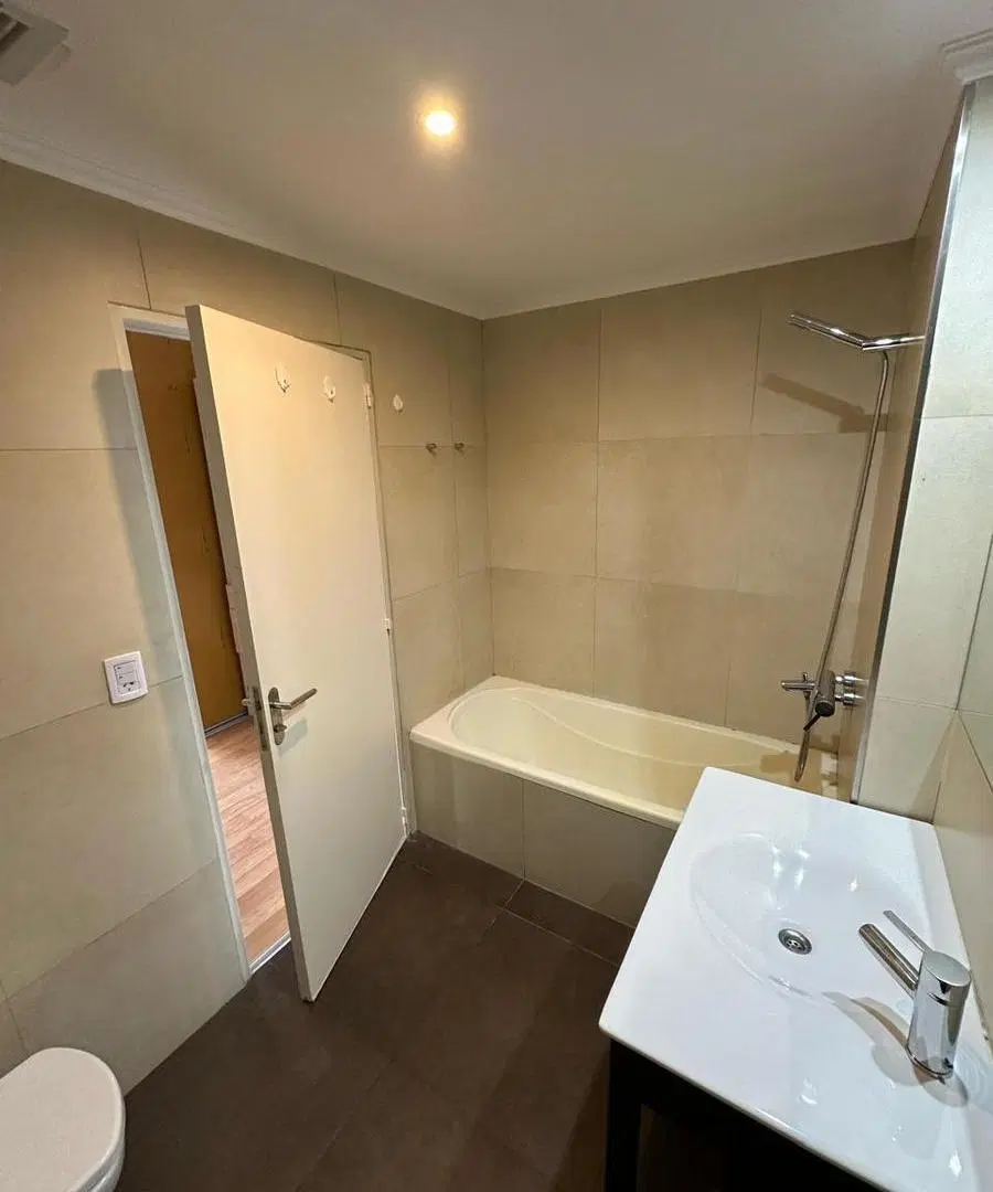 Departamento en alquiler Olivos 3 ambientes en piso 8 con vista al rio cochera cubierta y baulera 2