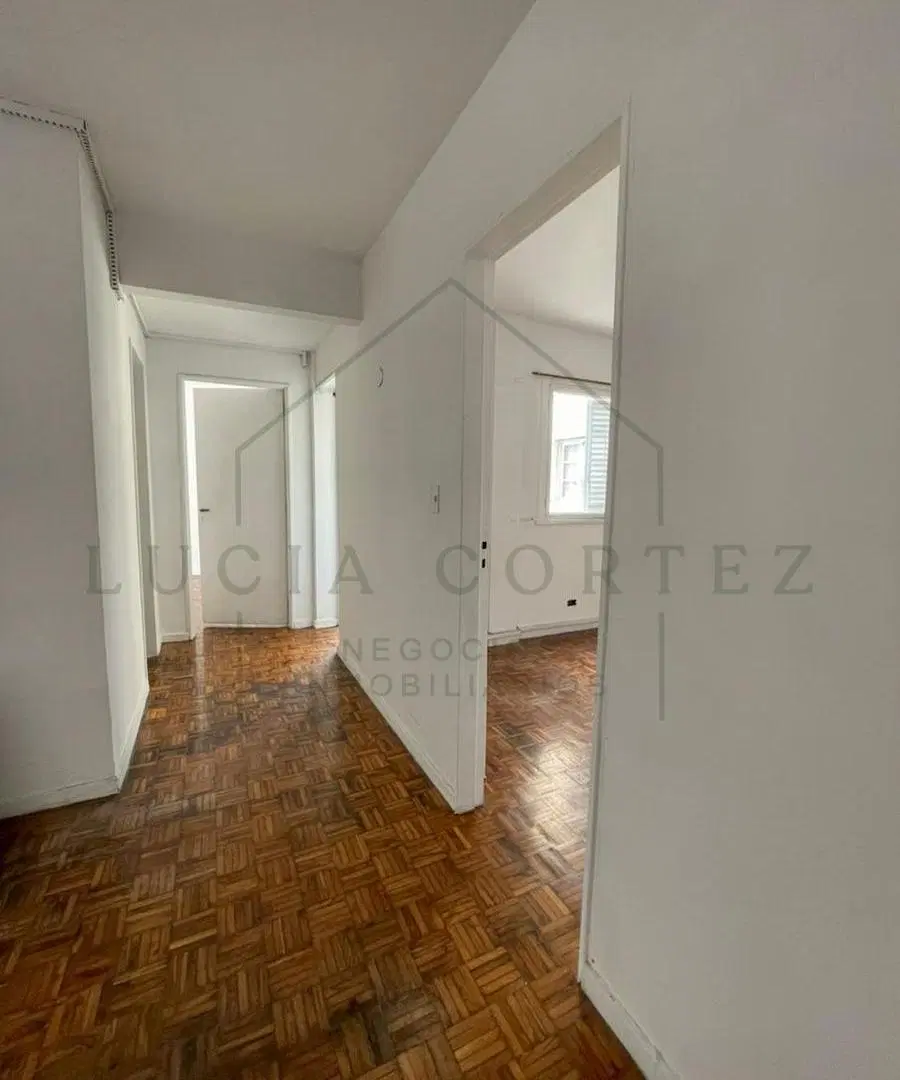 Departamento en Retiro 3 ambientes piso 8 con balcón 5