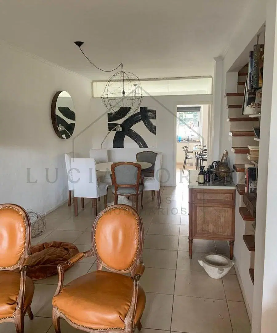 Casa en alquiler en Martinez 3 ambientes playroom y cochera 2