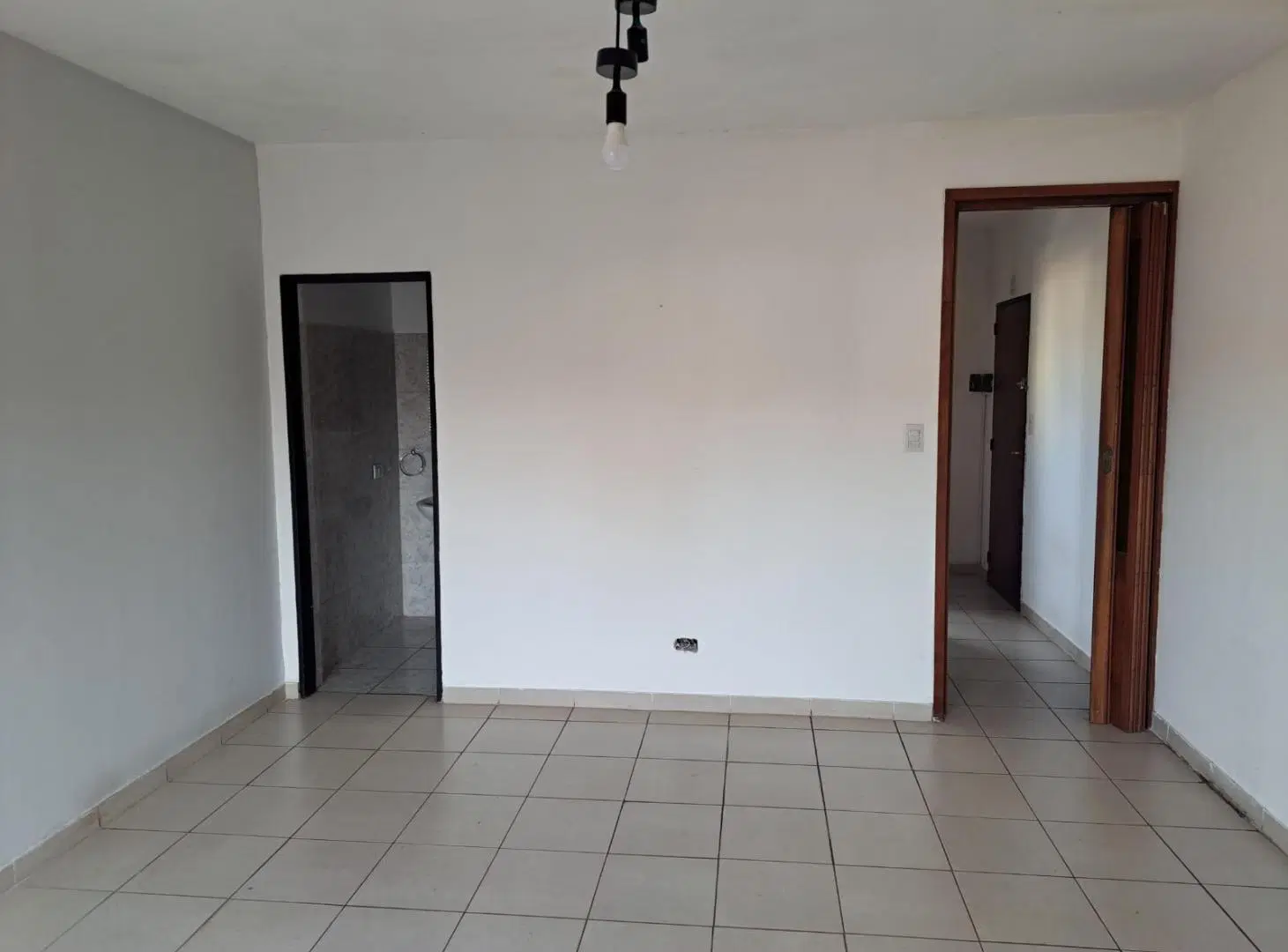 Departamento en alquiler San Martin monoambiente con balcon 8