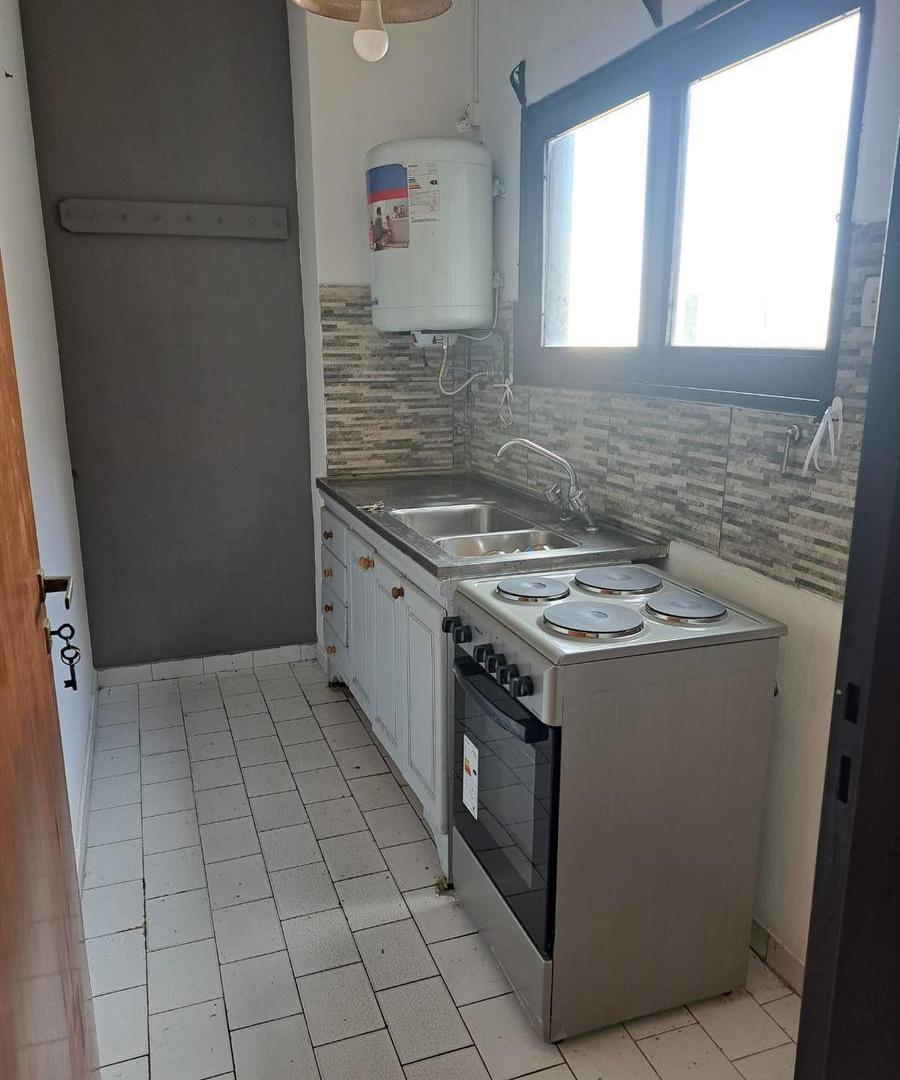 Foto de Departamento en alquiler San Martin monoambiente con balcon, imagen 3