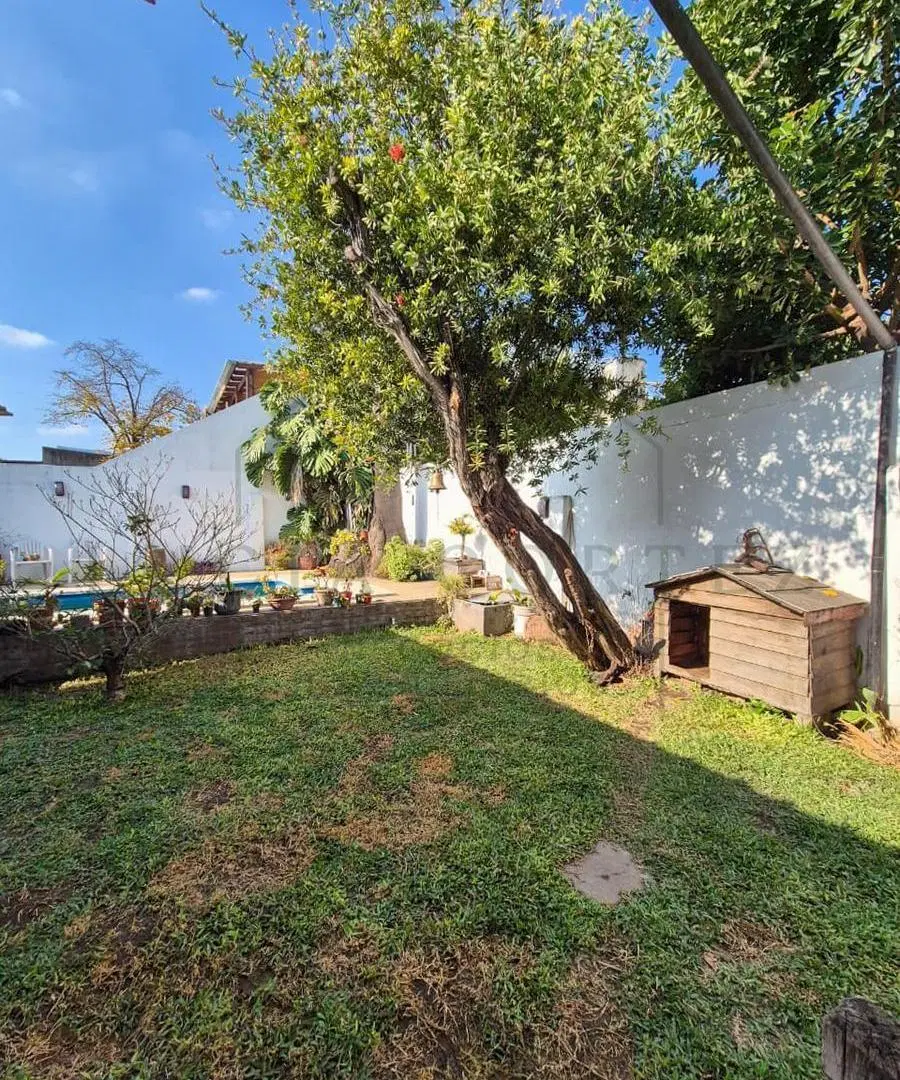 Casa en venta Don Torcuato 5 ambientes con jardin parrilla y pileta 4