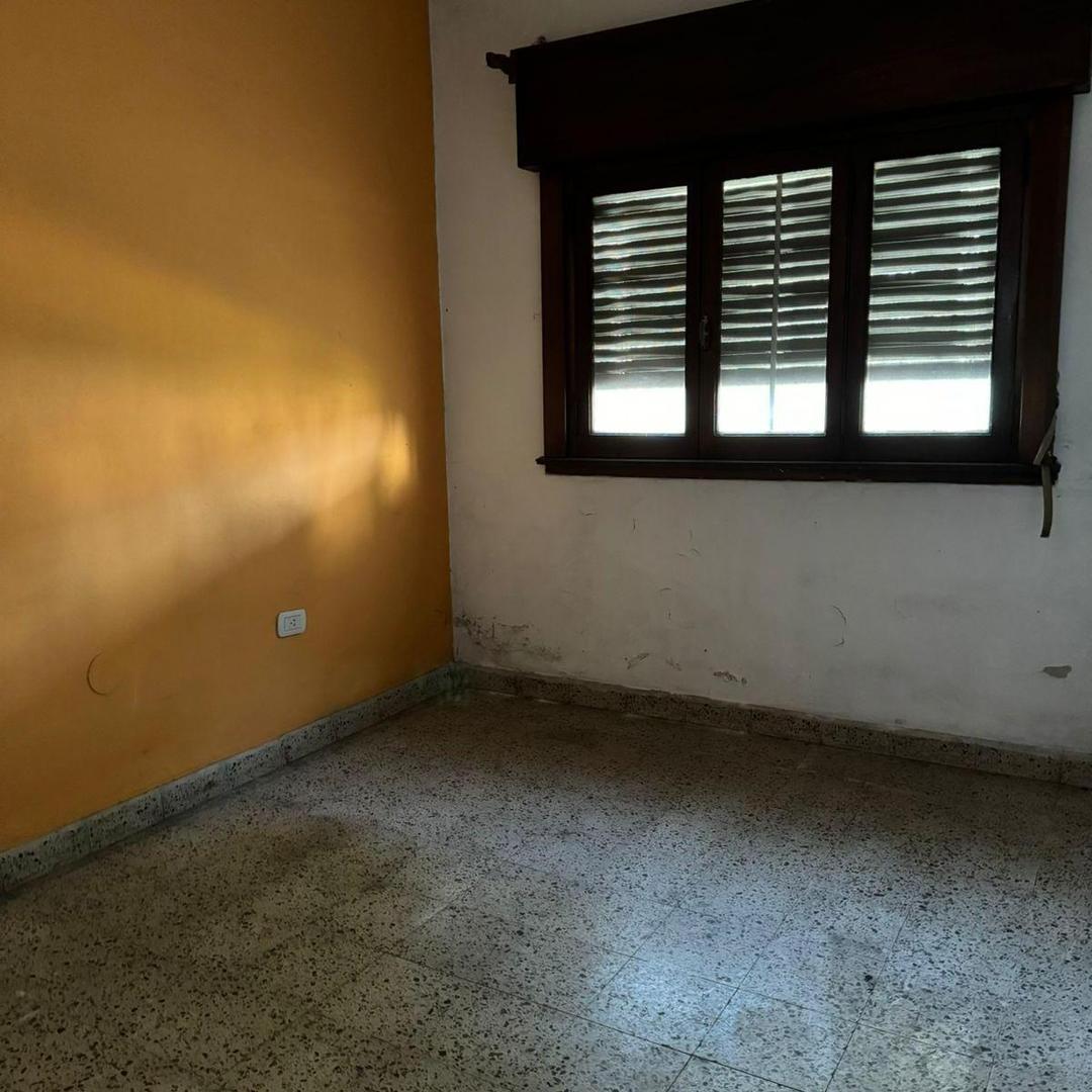 CHALET CON LOCAL EN VENTA EN R. CALZADA