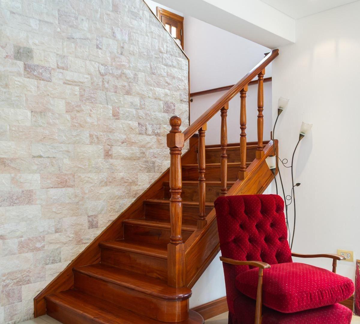 Foto de CHALET EN VENTA EN R. CALZADA, imagen 2