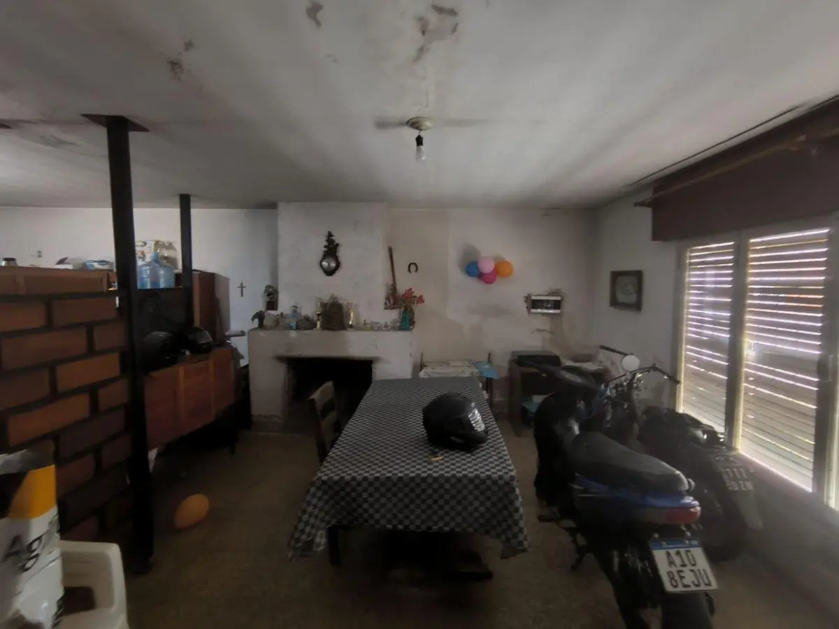 CASA en VENTA B° Los Plátanos 2